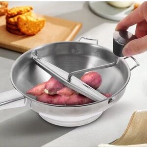 Stainless Steel Food Mill with Black Handle